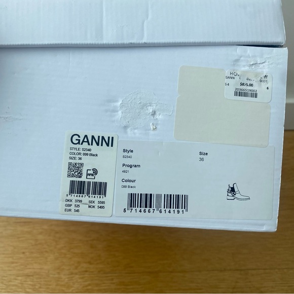 NEW GANNI Black Low Cut Biker Chelsea Boots Size 6 - Picture 10 of 10